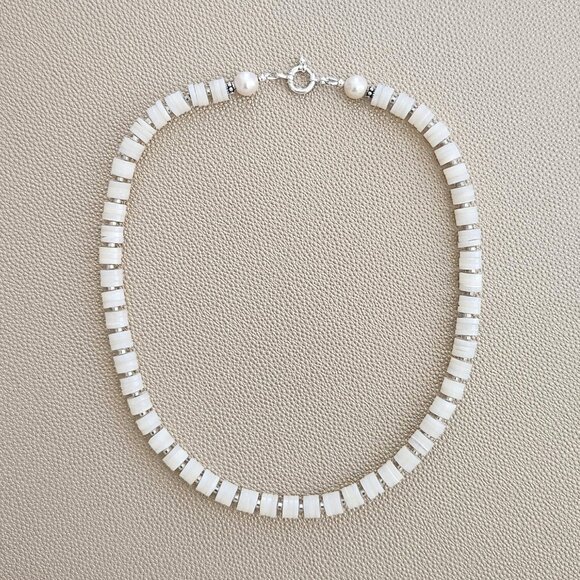 MOTHER OF PEARL HEISHI NECKLACE-18" - Picture 1 of 1